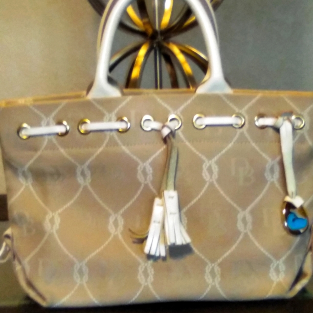 Vintage Dooney and Bourke Shoulder Bag